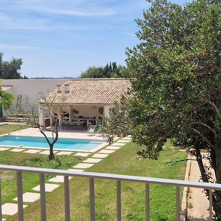 Appartement Dans Un Mas Provencal Renove Saint-Hilaire-d'Ozilhan Luaran gambar