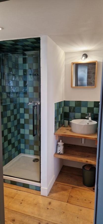 Appartement Dans Un Mas Provencal Renove Saint-Hilaire-d'Ozilhan Luaran gambar