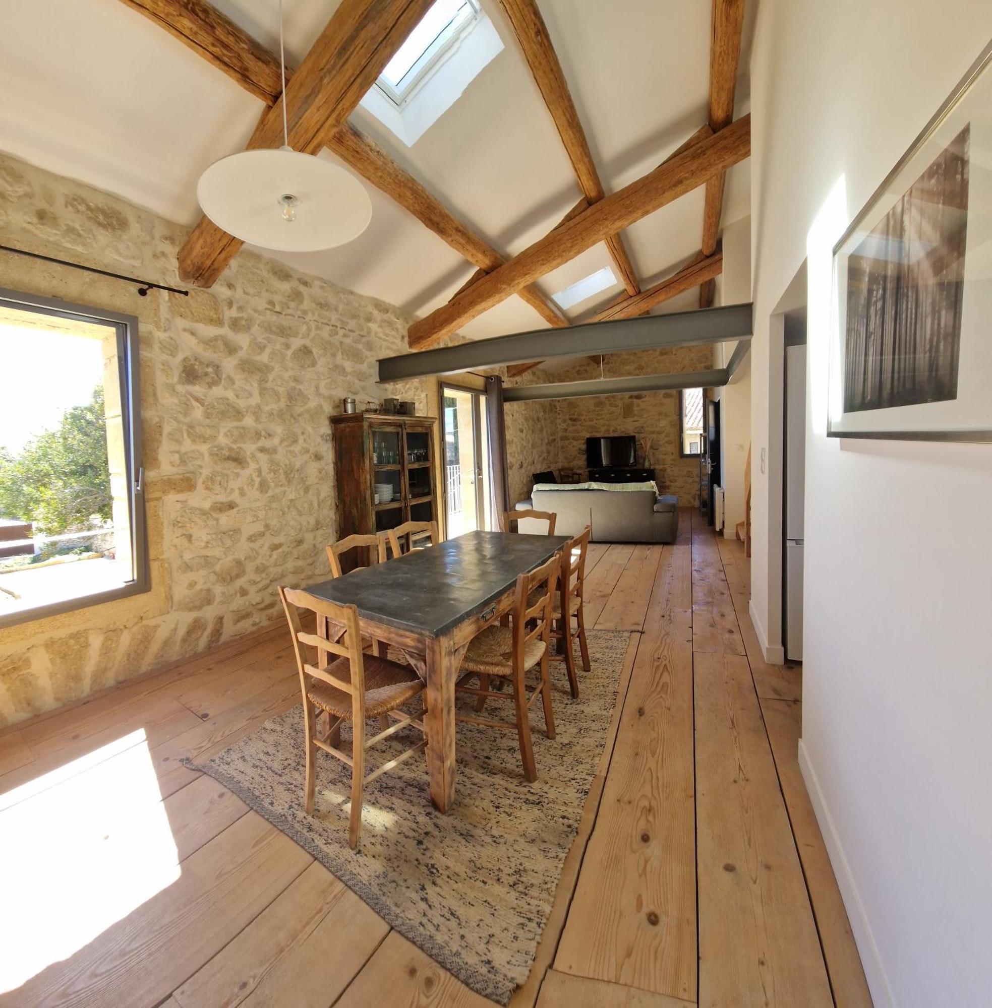 Appartement Dans Un Mas Provencal Renove Saint-Hilaire-d'Ozilhan Luaran gambar